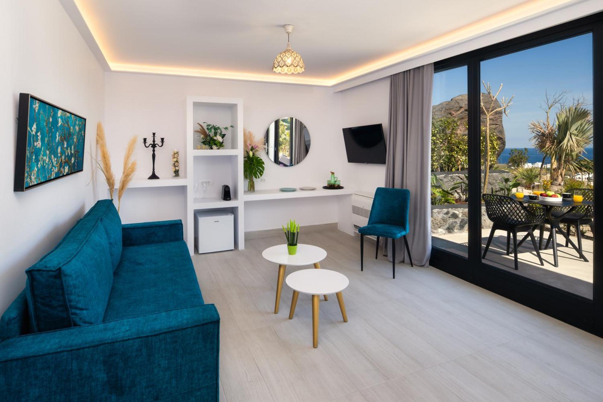 Palm Island Suites Imerovígli Buitenkant foto